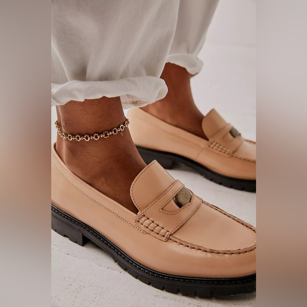 $128 FREE PEOPLE Size 8 Loafers Leather Everlane Anthropologie